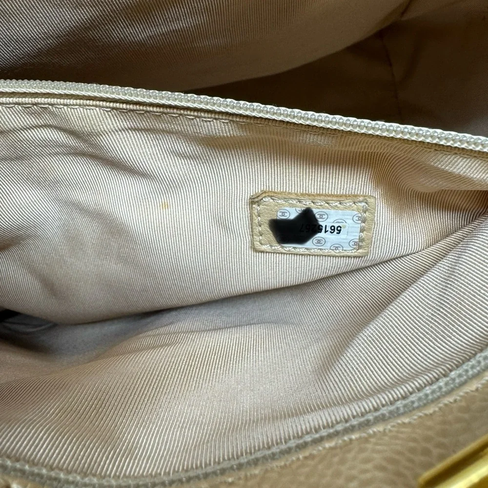 💯💎Authentic💎CHANEL CC Caviar Beige Vintage Tote Bag